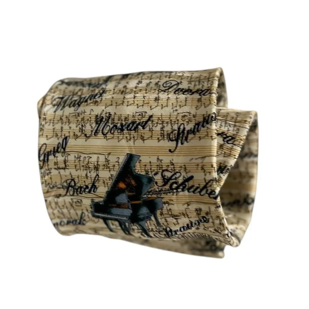 Museum Artifacts by Alynn Silk Piano Tie – Classical Composer Music Print
